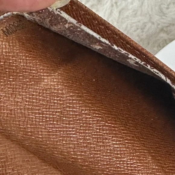 LOUIS VUITTON Monogram Porte Tresor Etui Papie Wallet LV 💯 % authentic